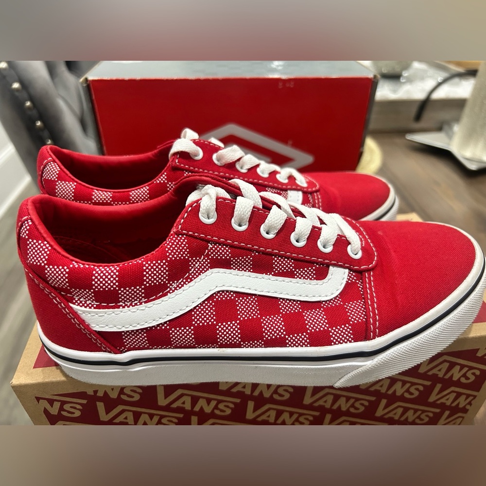Vans -tennis shoes